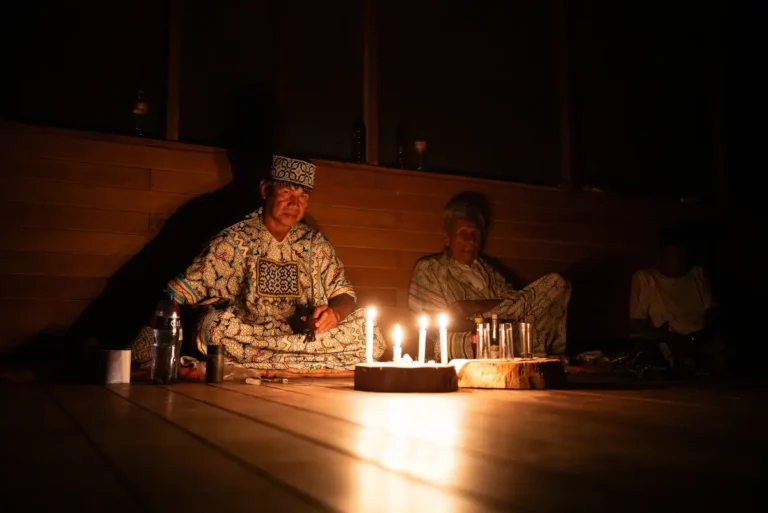 Maestro Pervis and Maestro Isamani before a Shipibo ceremony